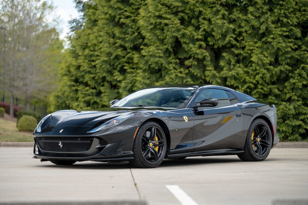Used 2022 Ferrari 812 GTS RWD image 5