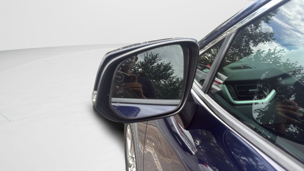 Used 2020 Toyota RAV4 XLE Premium AWD/4WD image 12