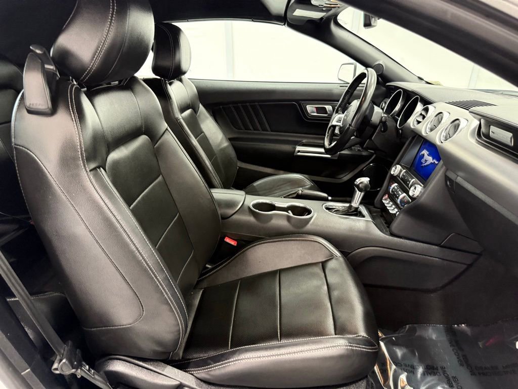 Used 2022 Ford Mustang Premium image 17