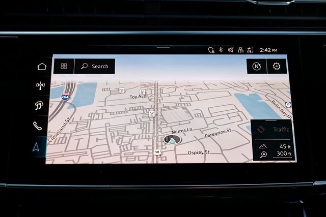 Used 2025 Audi Q7 3.0T Premium Plus image 38