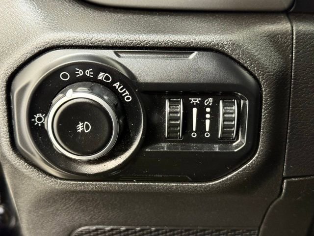 Used 2021 Jeep Wrangler Unlimited Sahara w/ Uconnect 4C Nav & Sound Group image 34