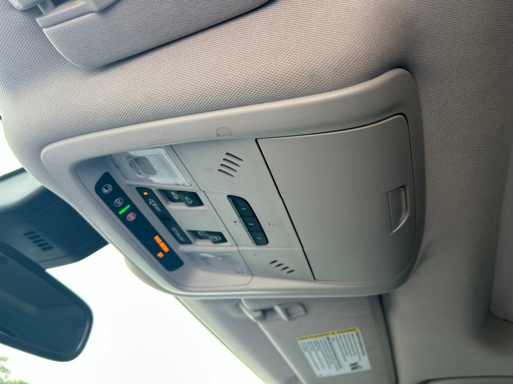 Used 2018 GMC Terrain Denali w/ Advanced Safety Package FWD image 46