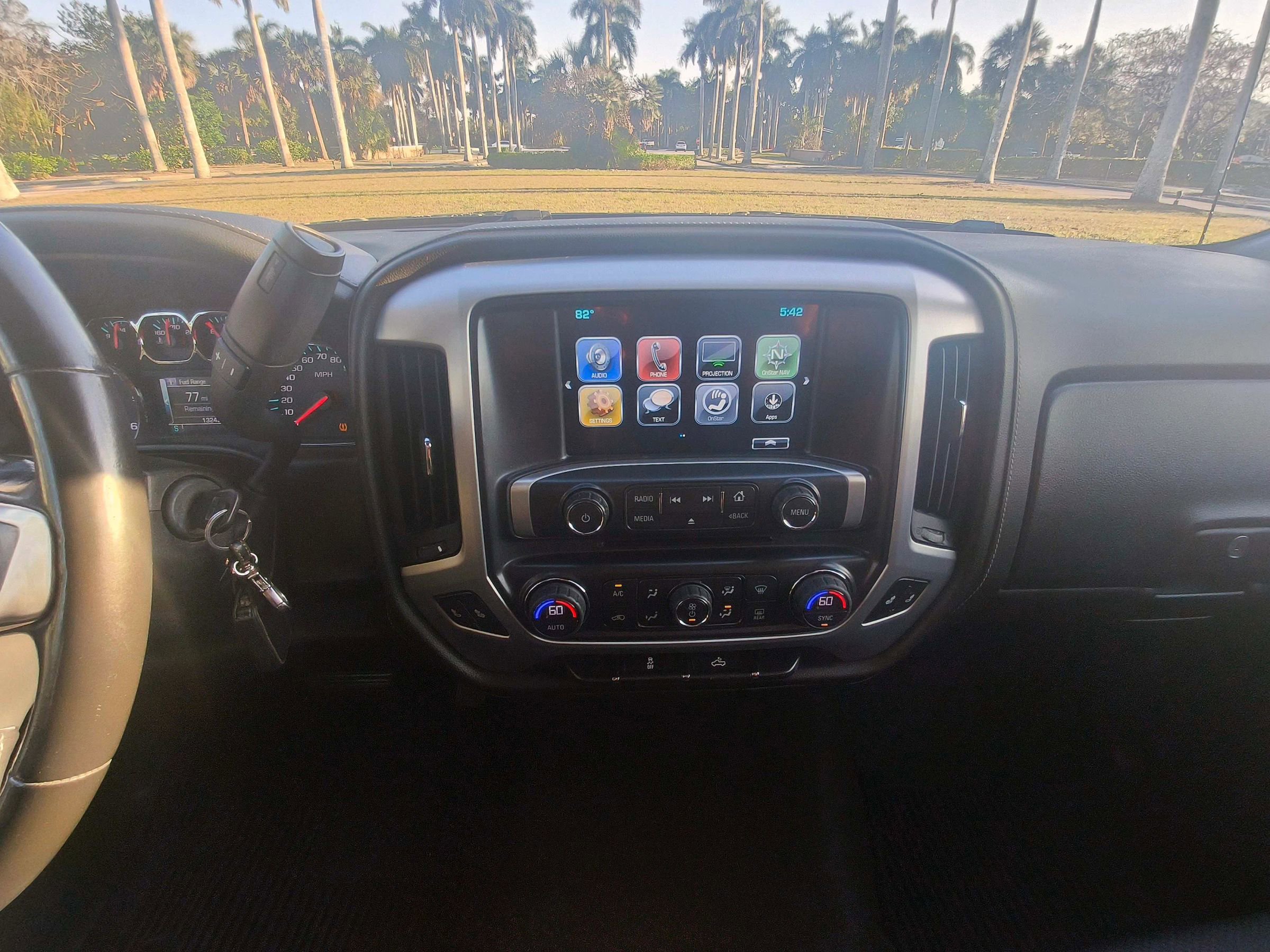 Used 2017 GMC Sierra 1500 SLE w/ SLE Value Package AWD/4WD image 8