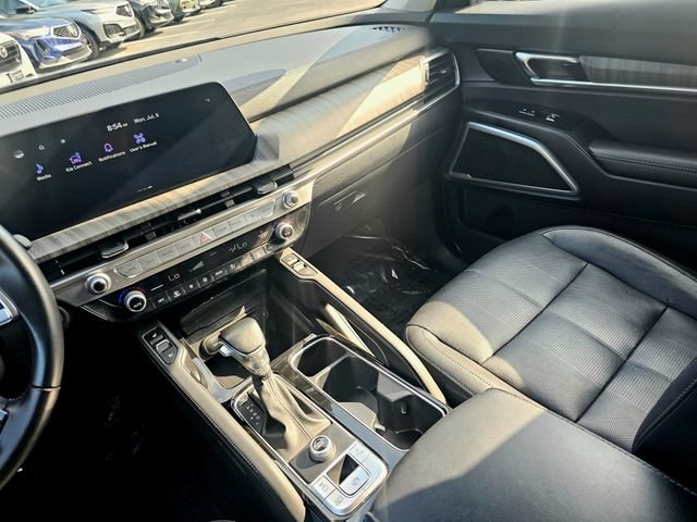 Used 2023 Kia Telluride EX w/ EX Captain's Chair Package FWD image 34