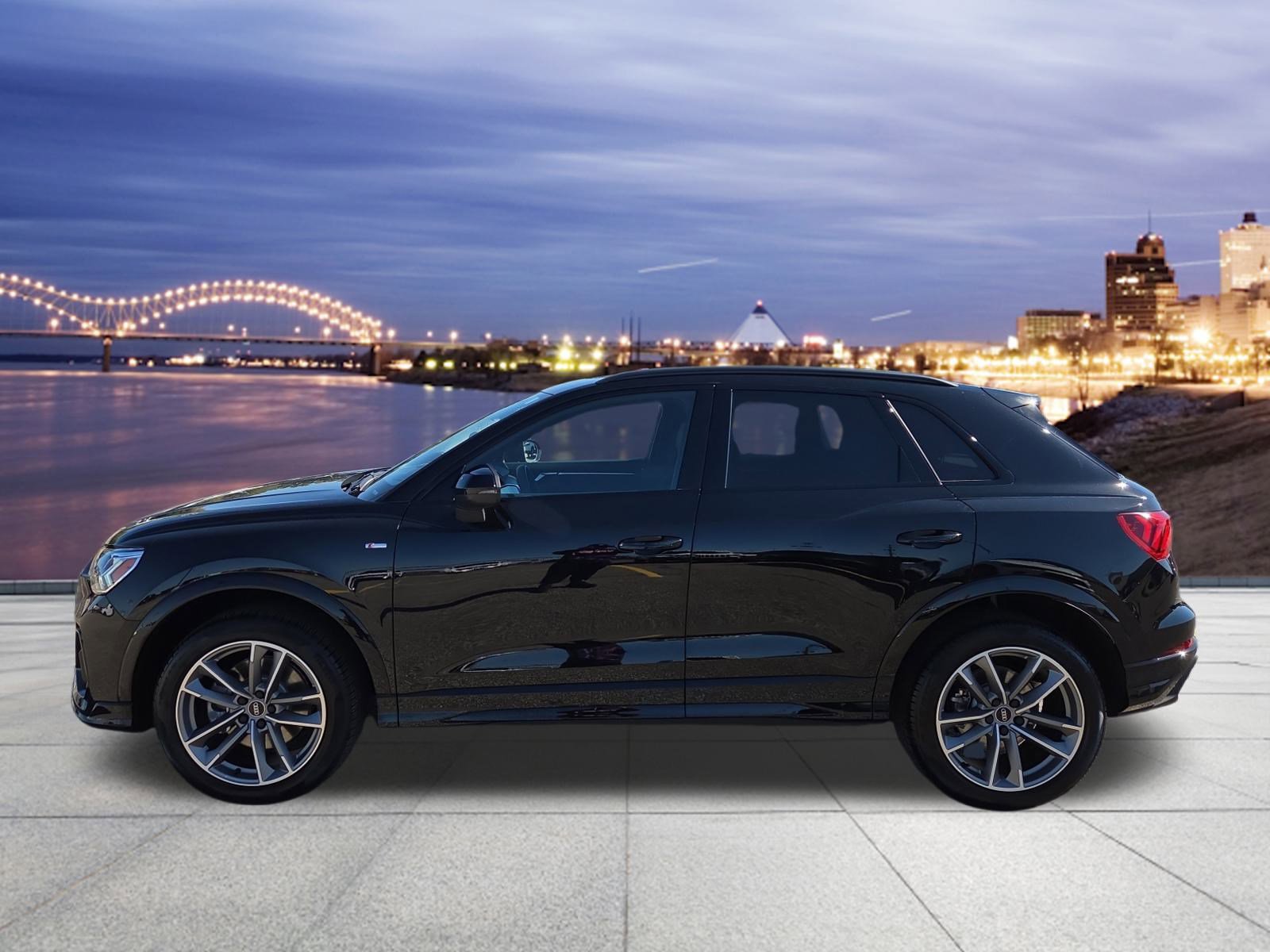 Certified 2025 Audi Q3 2.0T Premium w/ Convenience Package image 2