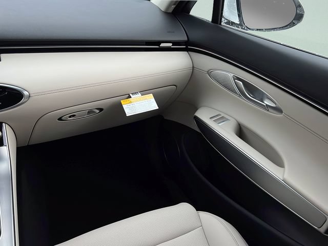 New 2027 Genesis GV70 2.5T Select AWD/4WD image 12