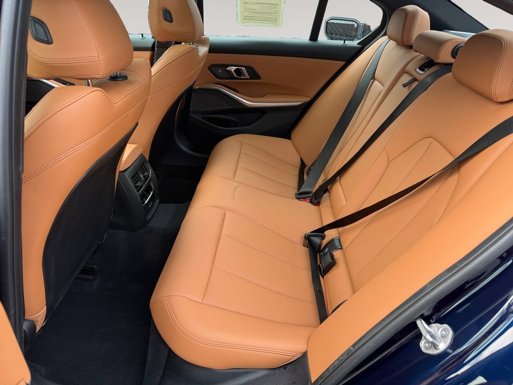 Used 2026 BMW 330i xDrive Sedan w/ Premium Package AWD/4WD image 13