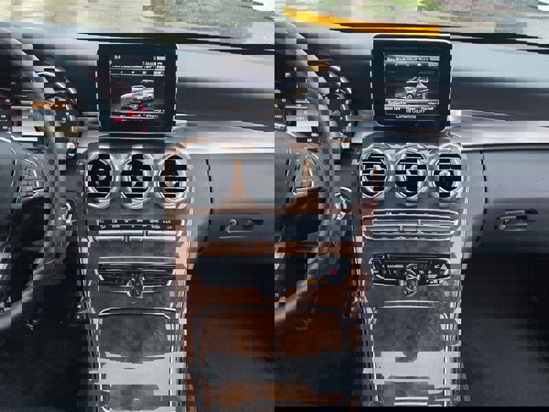 Used 2015 Mercedes-Benz C 300 4MATIC Sedan image 18