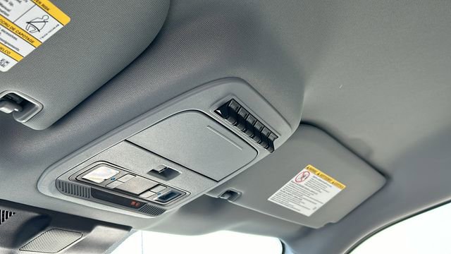 New 2025 Ford F550 2WD SuperCab Super Duty image 17