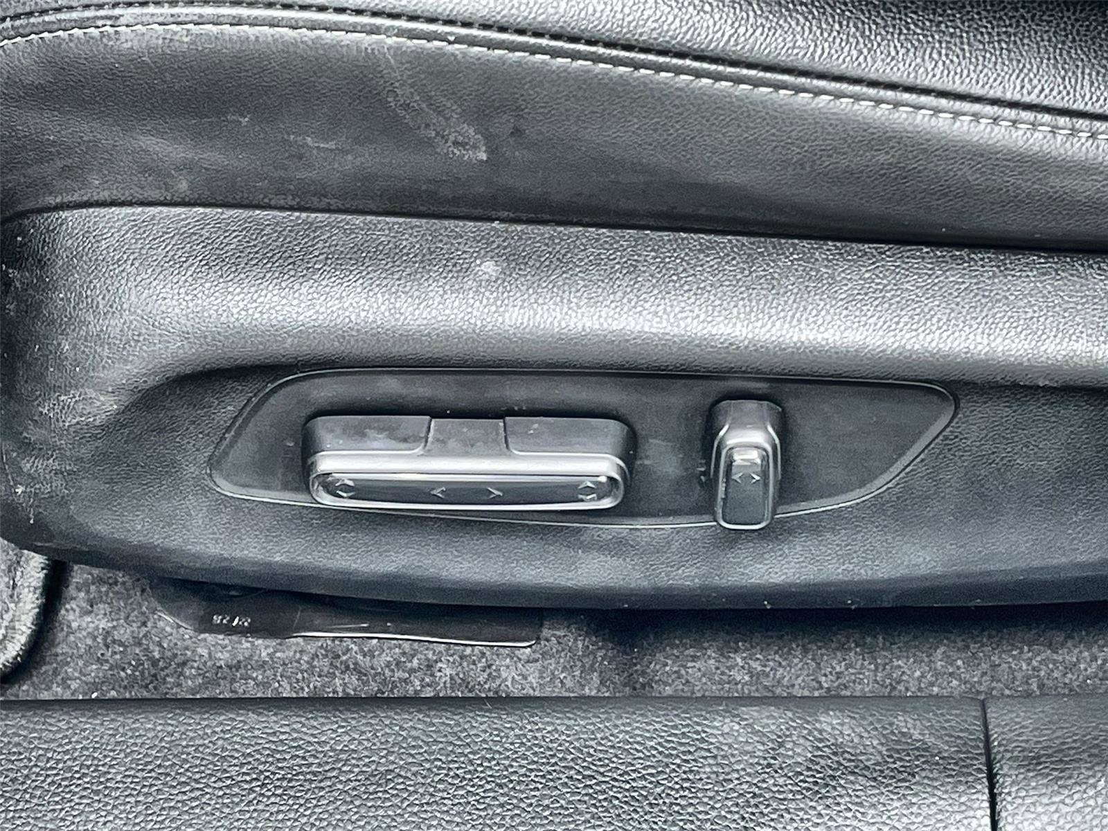 Used 2024 Honda Civic EX-L image 13