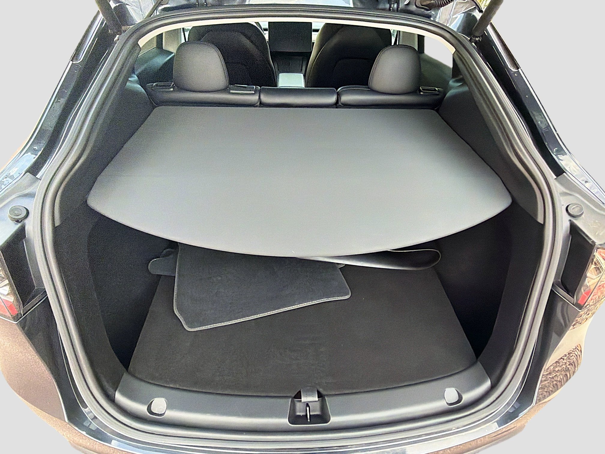 Used 2024 Tesla Model Y Long Range image 28
