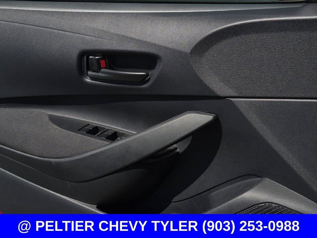 Used 2025 Toyota Corolla LE FWD image 23
