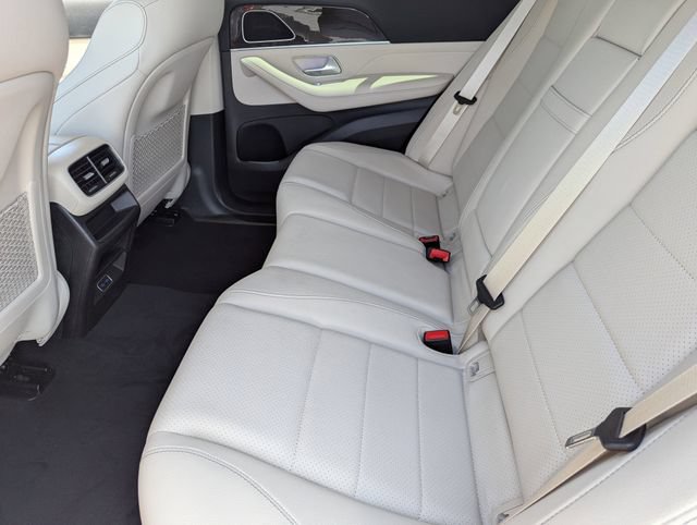 Used 2025 Mercedes-Benz GLE 450e 4MATIC image 16