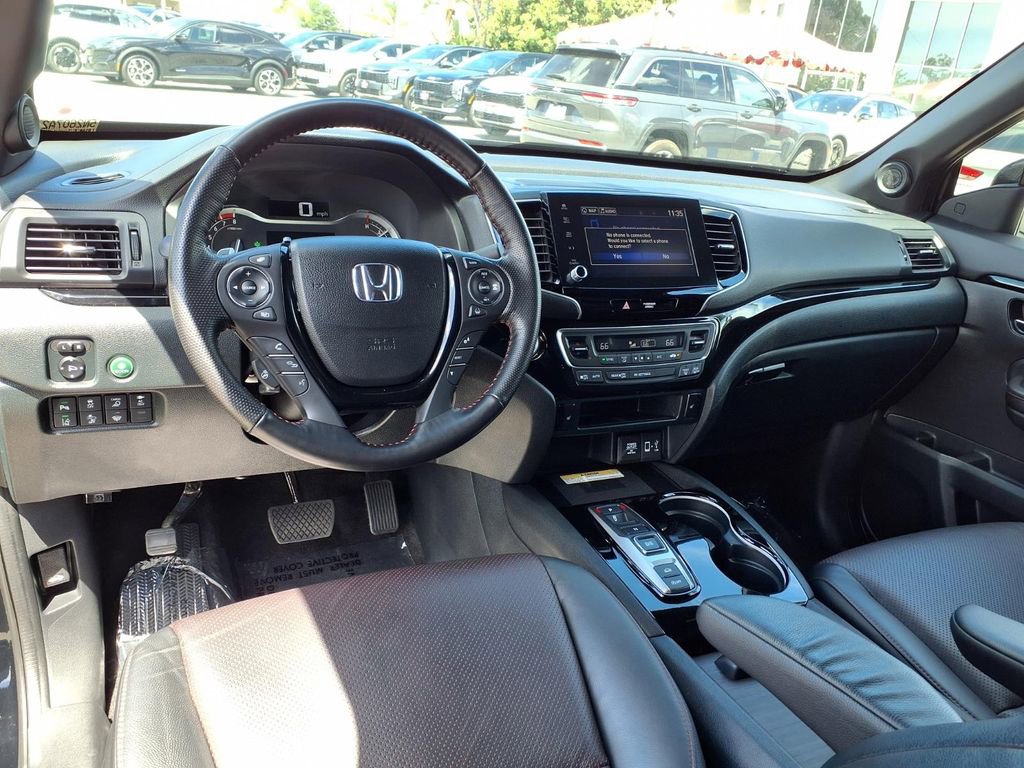 Used 2023 Honda Ridgeline Black Edition image 11