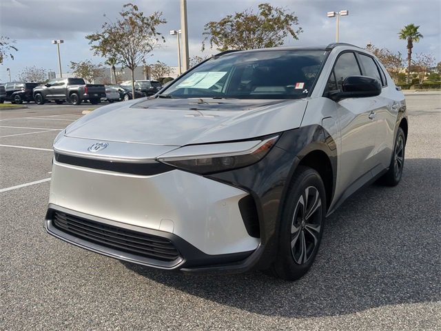 Used 2025 Toyota bZ4X XLE image 8