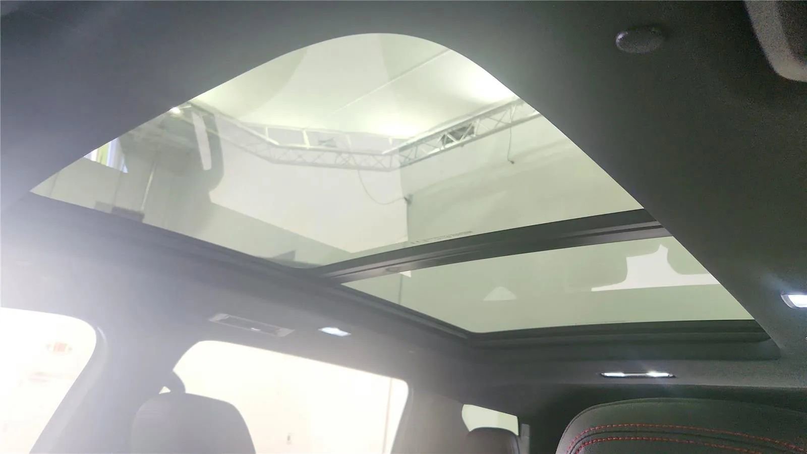 New 2026 Chevrolet Traverse RS AWD/4WD image 24