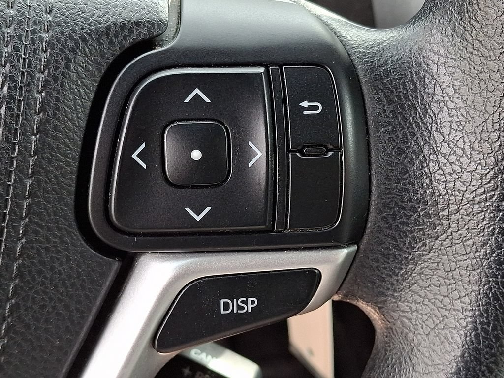 Used 2016 Toyota Highlander LE AWD/4WD image 22