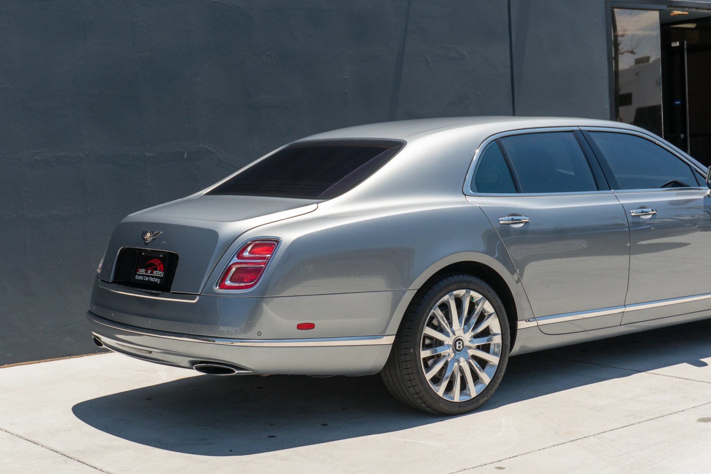 Used 2020 Bentley Mulsanne RWD image 37