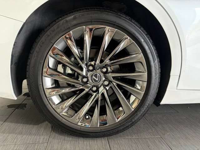 Used 2025 Lexus ES 300h Ultra Luxury w/ Accessory Package (Z1) FWD image 24