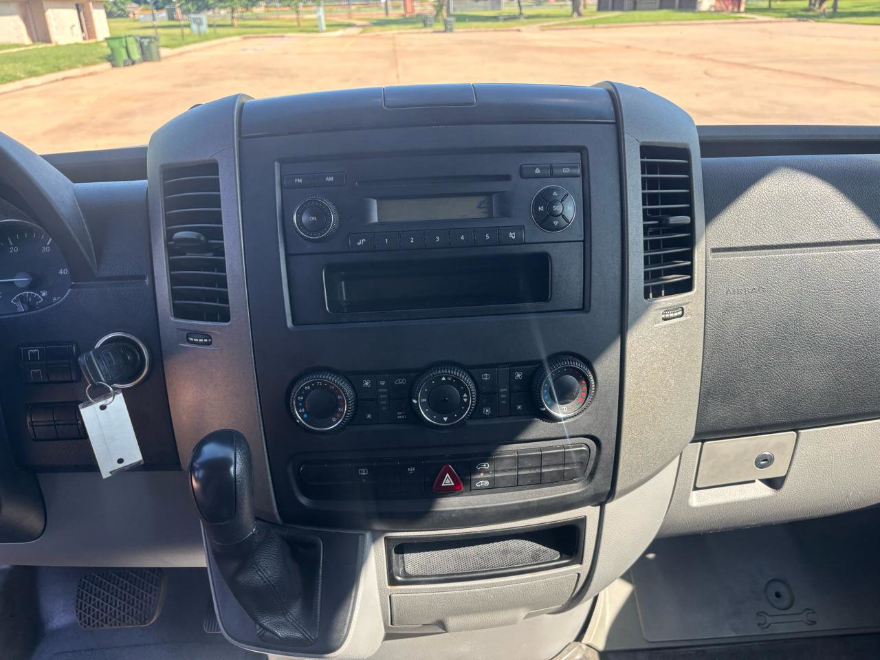 Used 2007 Dodge Sprinter 2500 w/ Cooling Group RWD image 21
