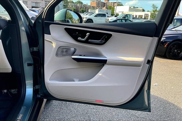 Used 2026 Mercedes-Benz GLC 300 4MATIC image 19