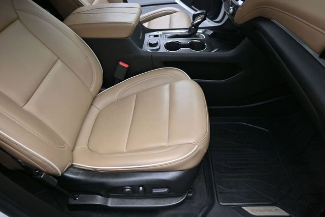 Used 2023 Chevrolet Traverse Premier w/ LPO, Floor Liner Package AWD/4WD image 30