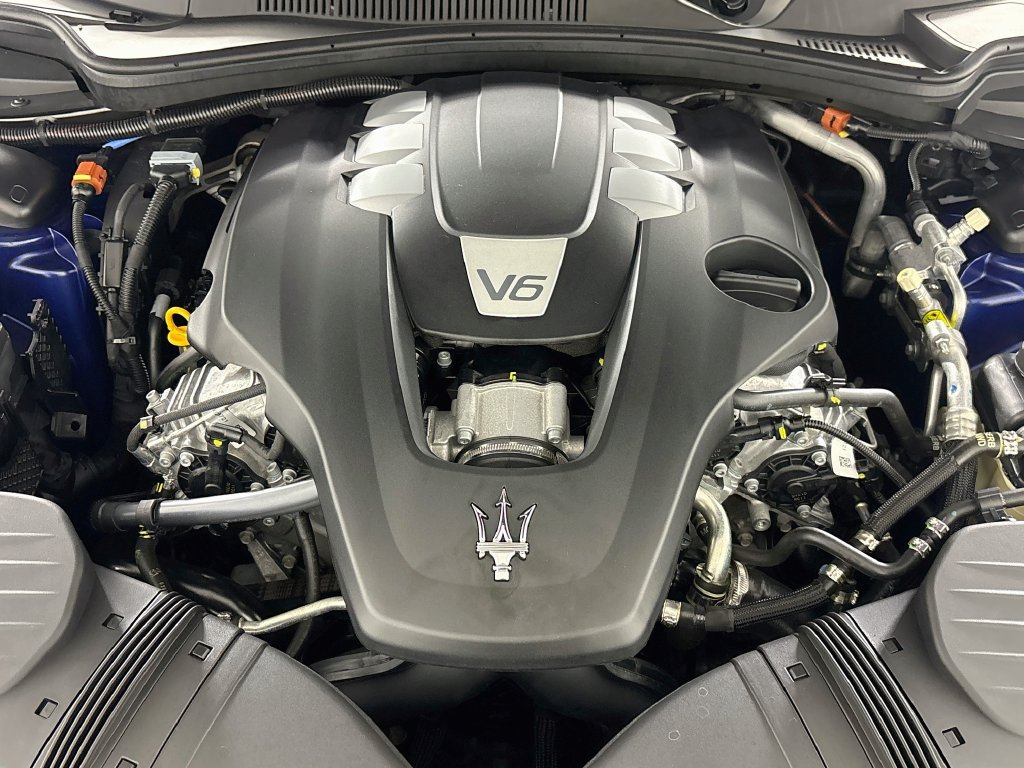 Used 2022 Maserati Ghibli GT RWD image 32