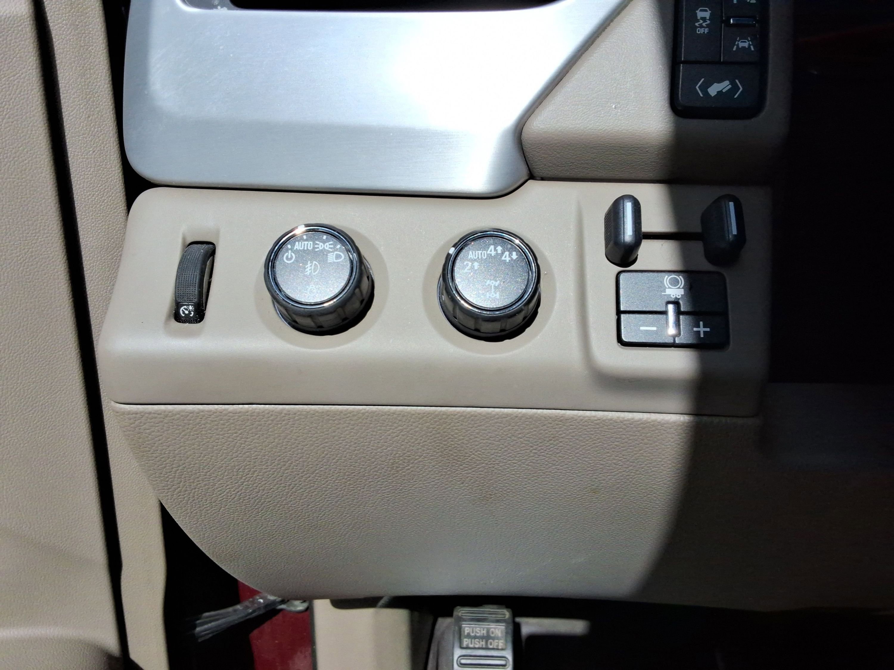 Used 2017 GMC Yukon SLT w/ Open Road Package image 20