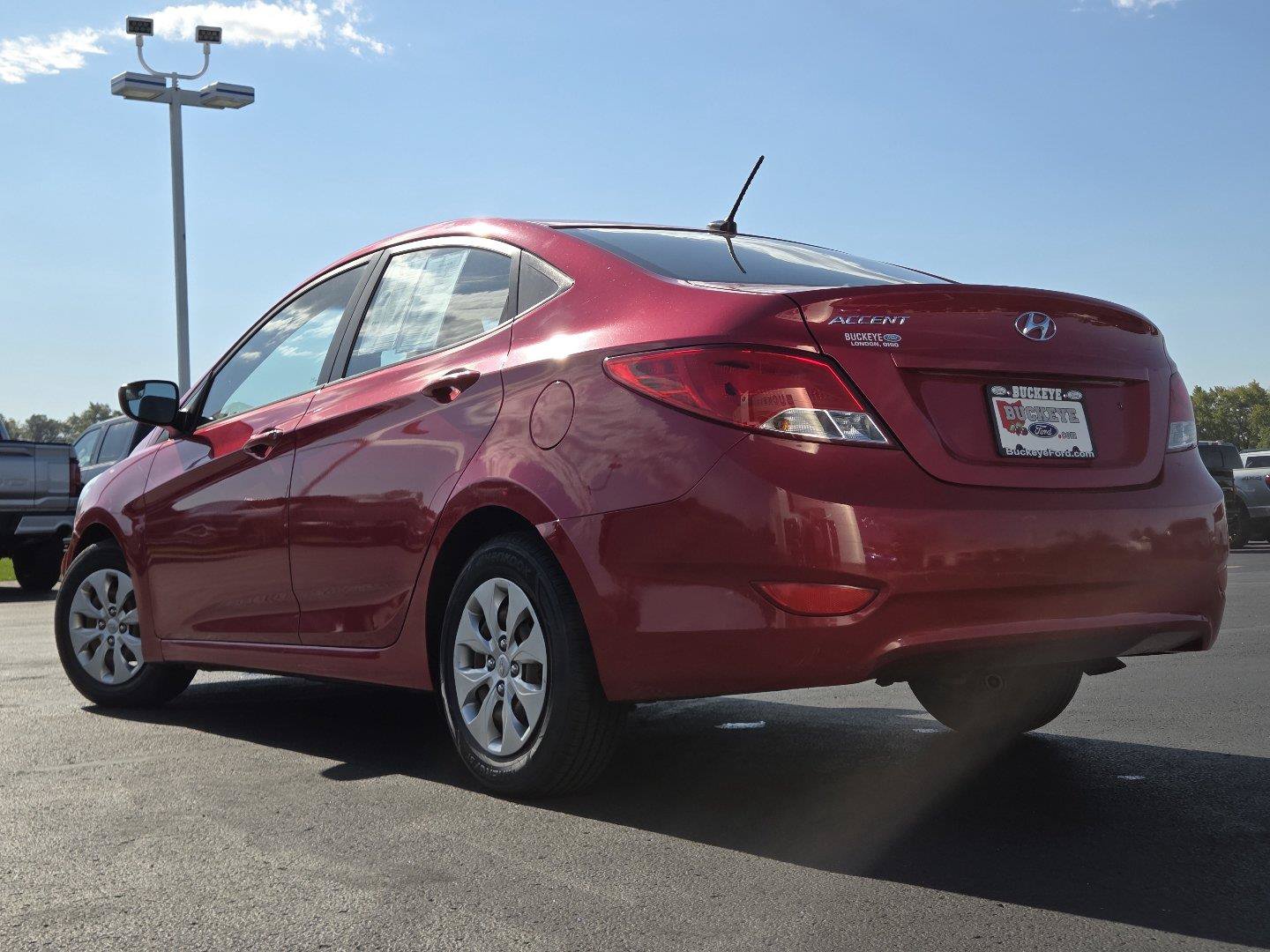 Used 2015 Hyundai Accent GLS FWD image 6