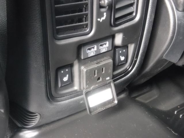 Used 2022 Dodge Durango GT image 42