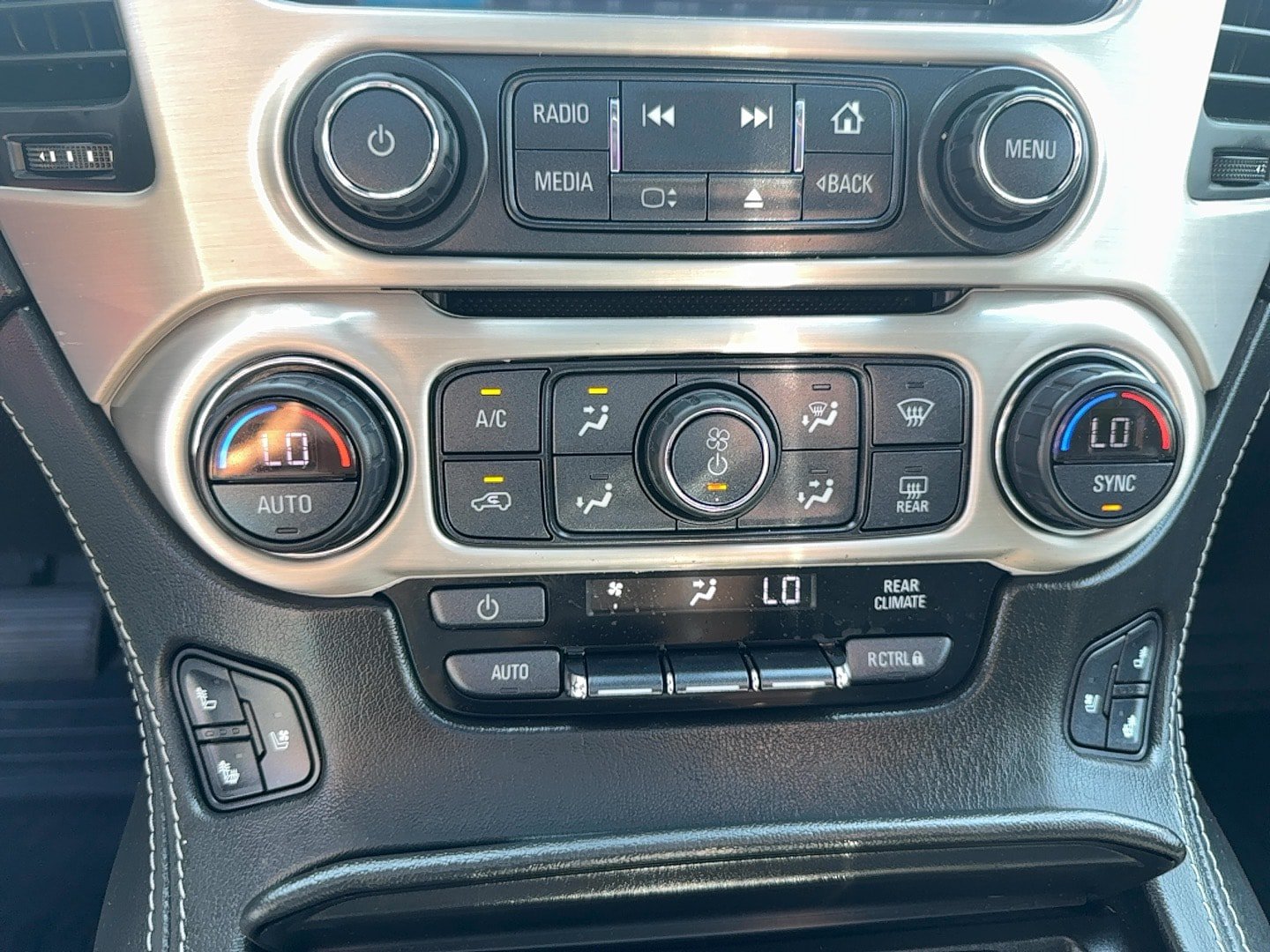 Used 2019 GMC Yukon XL Denali w/ Open Road Package AWD/4WD image 30