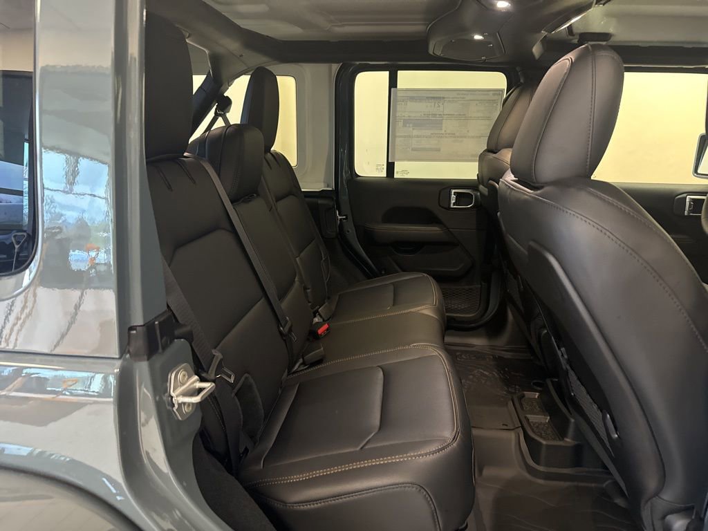 New 2026 Jeep Wrangler Unlimited Sahara AWD/4WD image 42