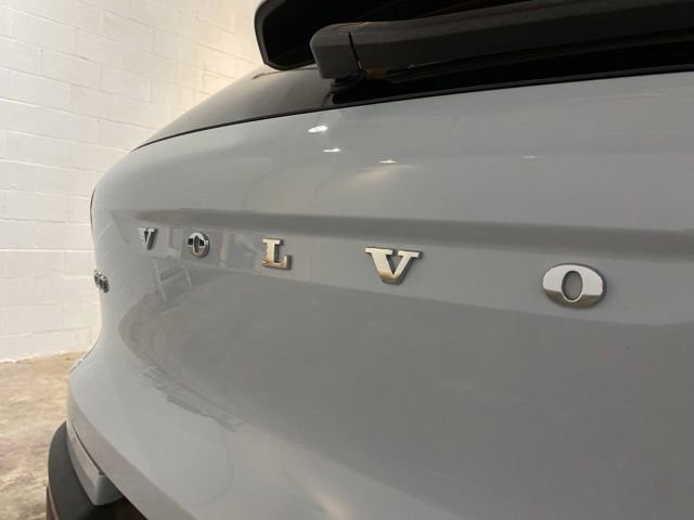 Used 2025 Volvo XC40 B5 Plus AWD/4WD image 95