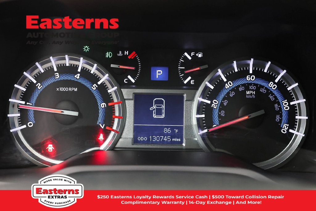 Used 2014 Toyota 4Runner SR5 AWD/4WD image 18
