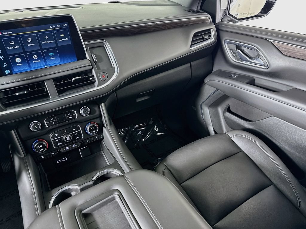 Used 2022 Chevrolet Tahoe LT w/ Luxury Package AWD/4WD image 24