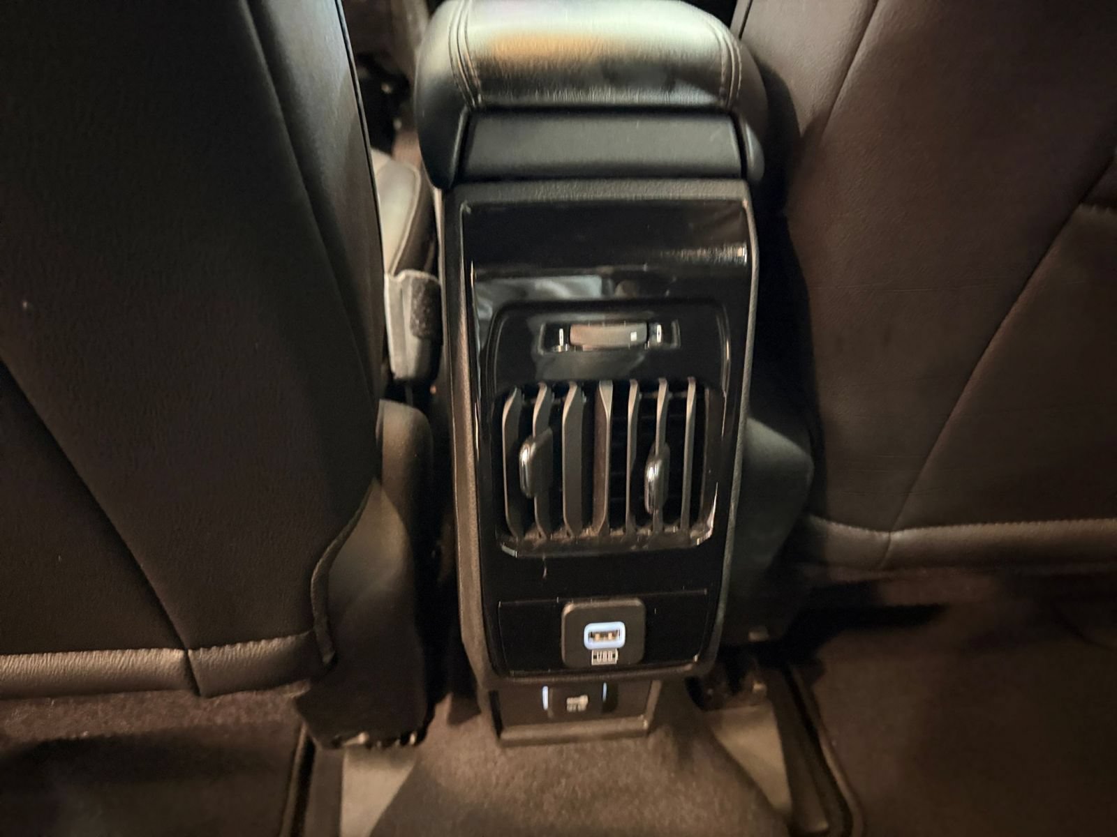 Used 2025 Jeep Compass Latitude AWD/4WD image 22