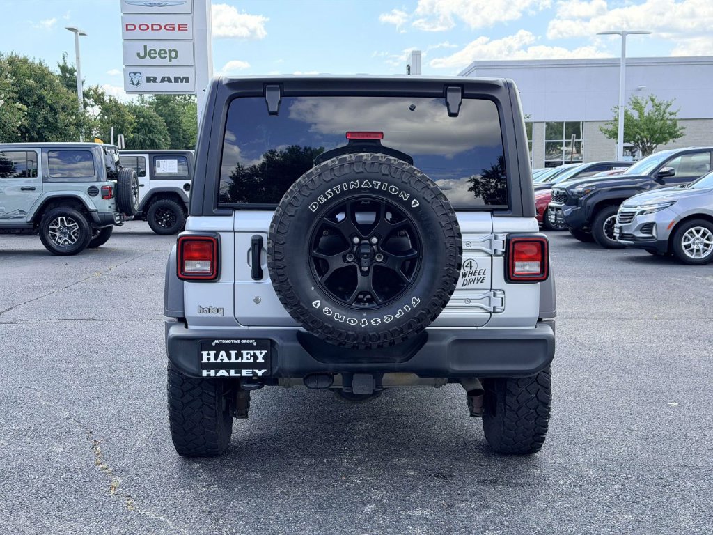 Used 2022 Jeep Wrangler Unlimited Sport AWD/4WD image 3