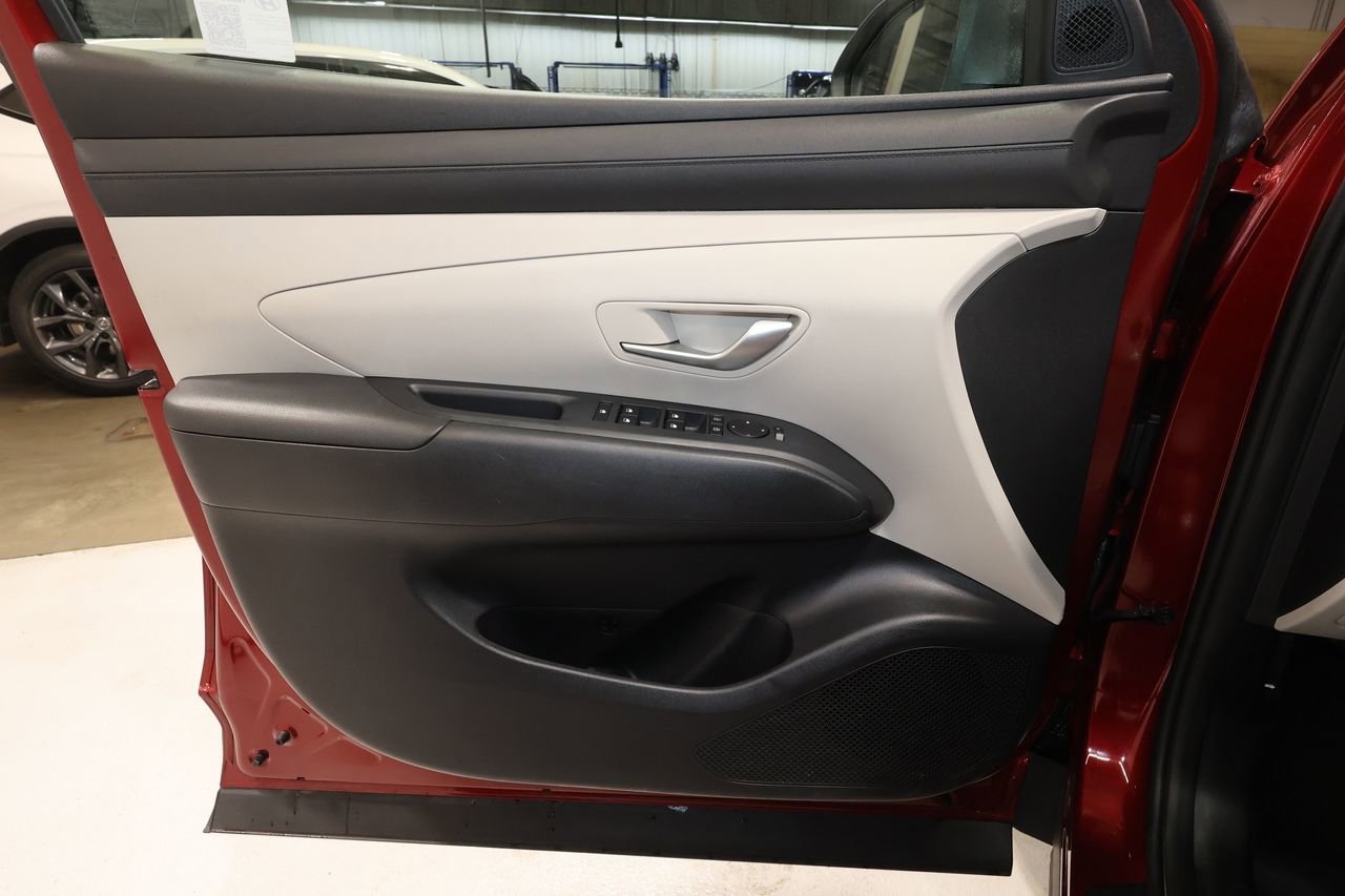 Used 2025 Hyundai Tucson SEL image 21