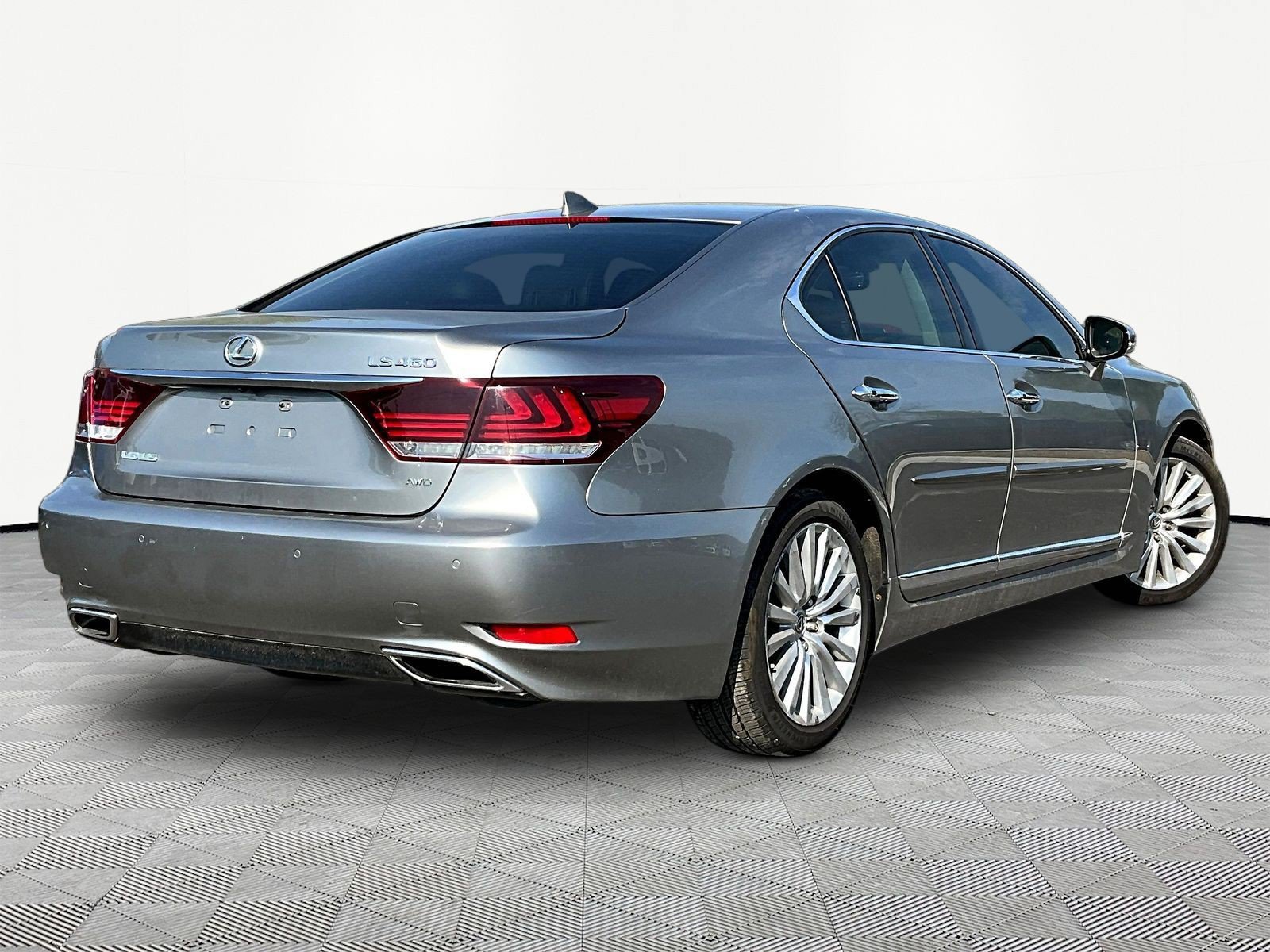 Used 2017 Lexus LS 460 AWD w/ Comfort Package image 6