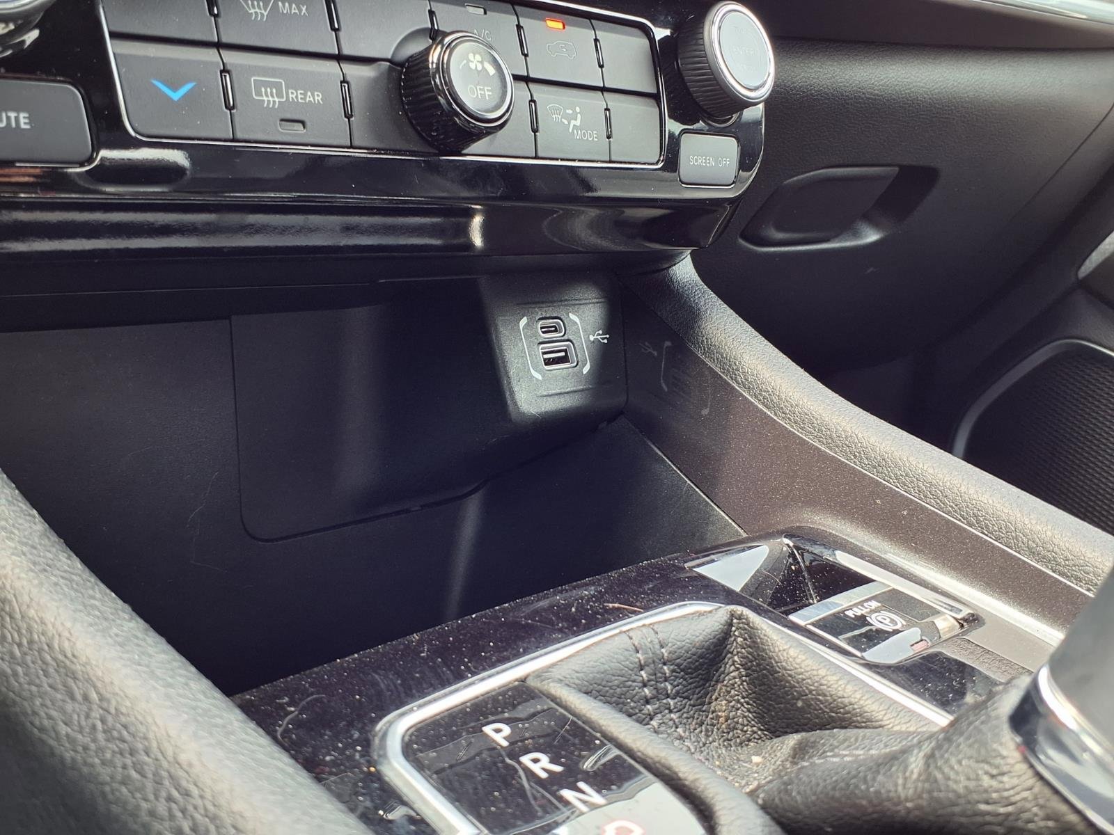 Certified 2024 Jeep Compass Latitude AWD/4WD image 11