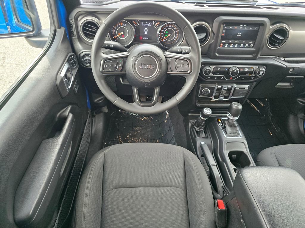 Used 2023 Jeep Gladiator Sport image 29