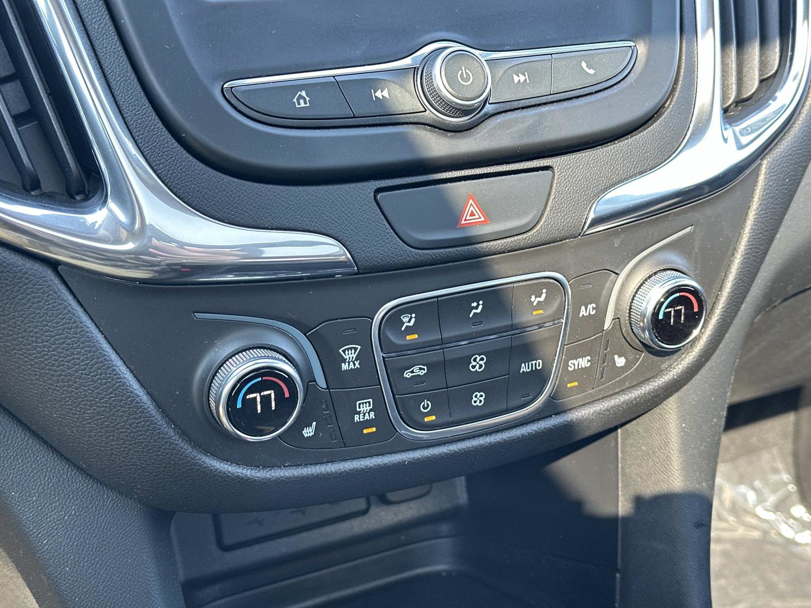 Certified 2020 Chevrolet Equinox LT AWD/4WD image 30