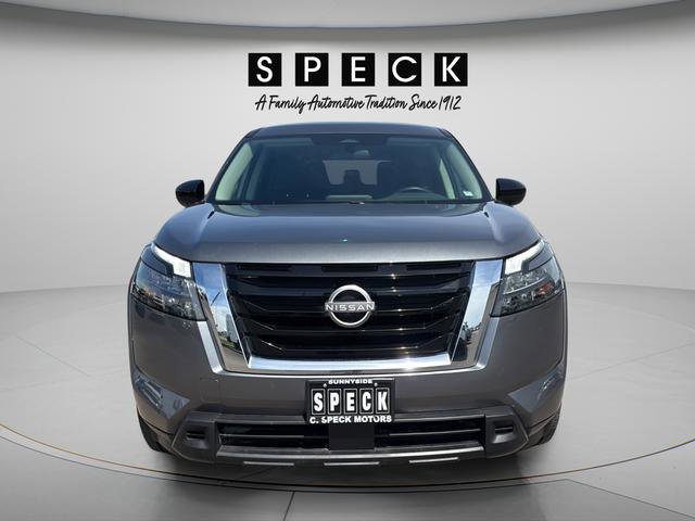 Used 2024 Nissan Pathfinder S AWD/4WD image 8