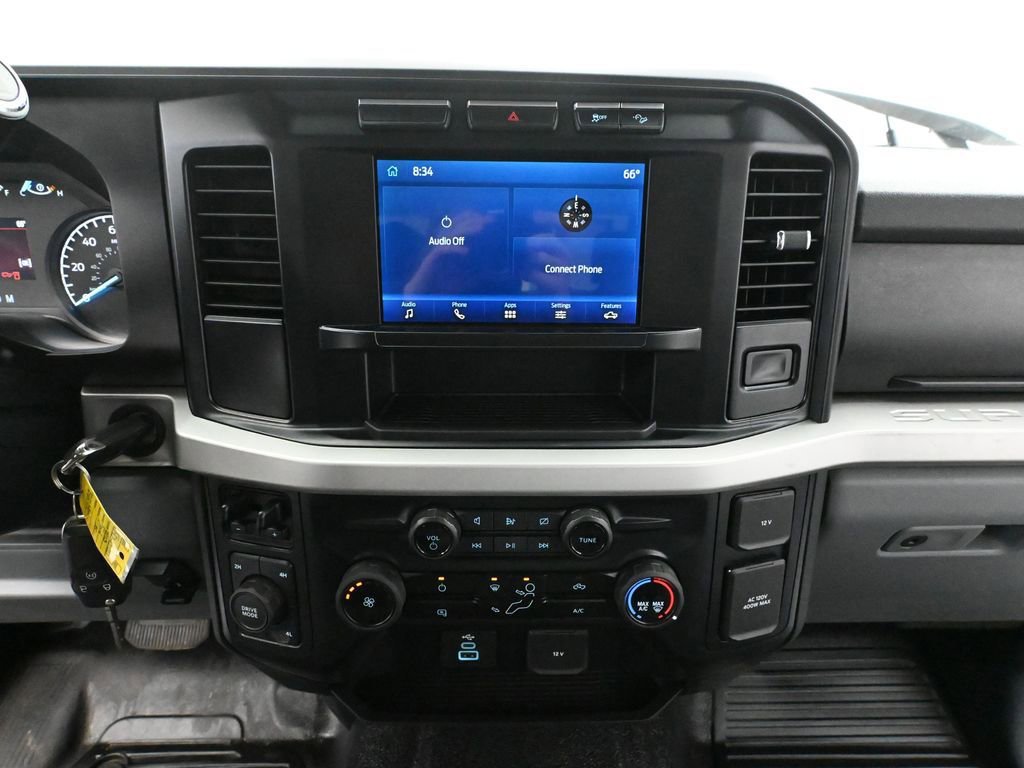 Used 2023 Ford F350 XLT w/ FX4 Off-Road Package image 32