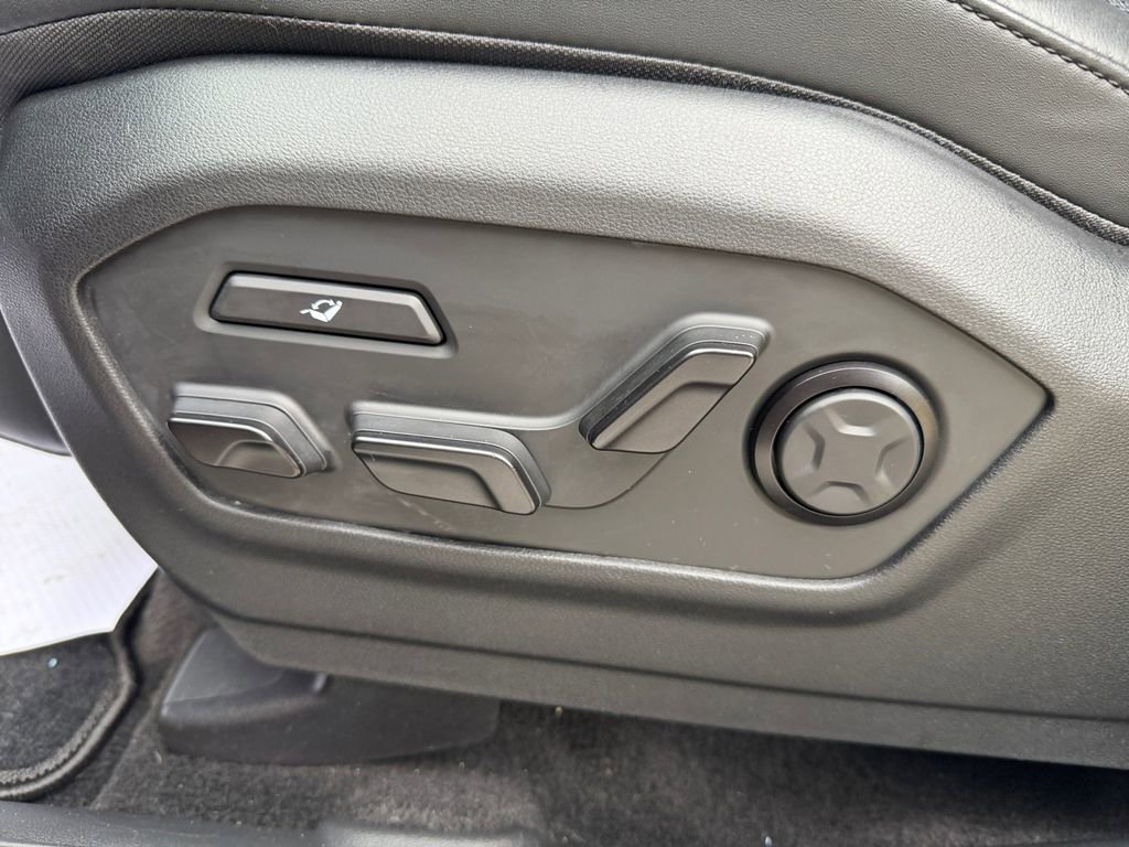 Used 2024 Hyundai Santa Fe Calligraphy image 12