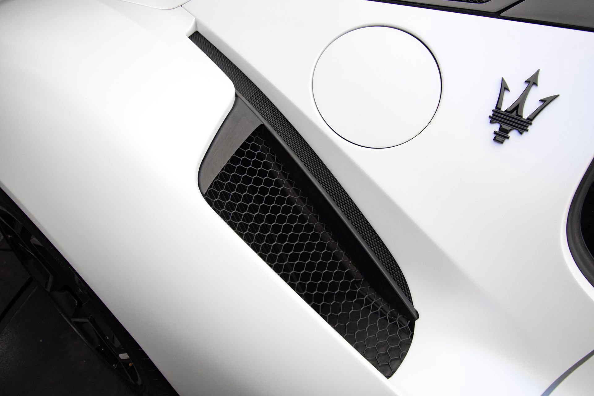 Used 2022 Maserati MC20 Coupe RWD image 40