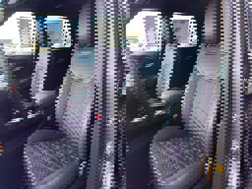 New 2026 Ford Explorer ST-Line w/ ST-Line Street Pack image 17