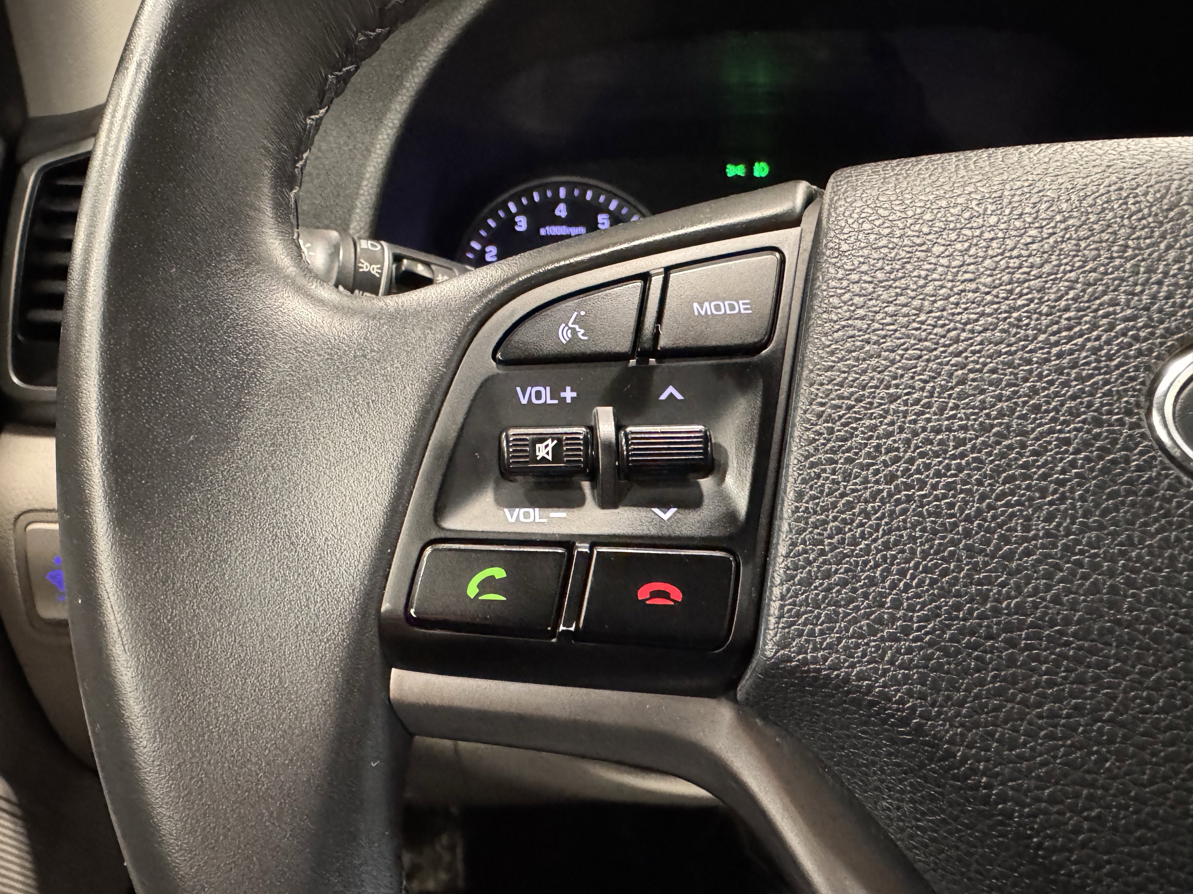 Used 2017 Hyundai Tucson Sport w/ Cargo Package image 13