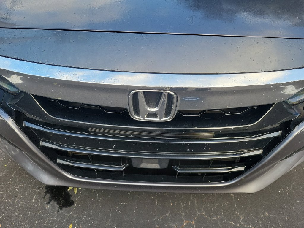 Used 2018 Honda Accord Touring image 7