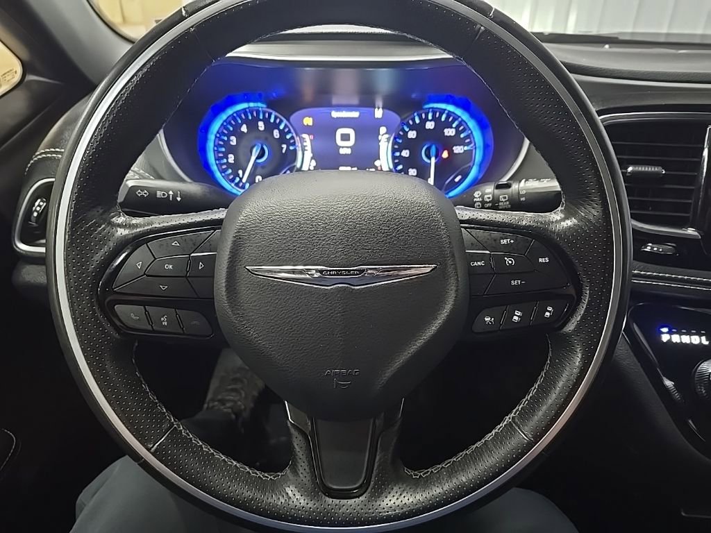 Used 2019 Chrysler Pacifica Limited w/ Advanced Safetytec Group image 19